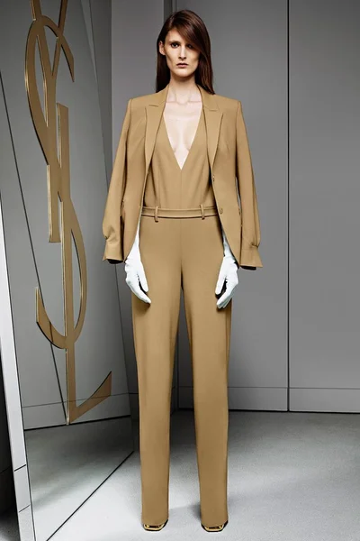 Look 13